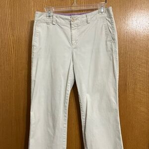 Dockers white khaki pants Women’s size 6M
